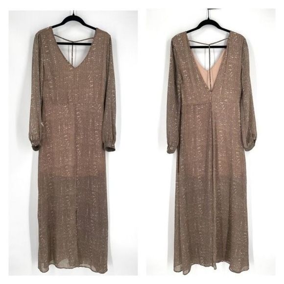 NWT ASTR Women's Chevron Print V Cut Out Back Maxi Dress Tan Large Boho Bohemian - Picture 1 of 16
